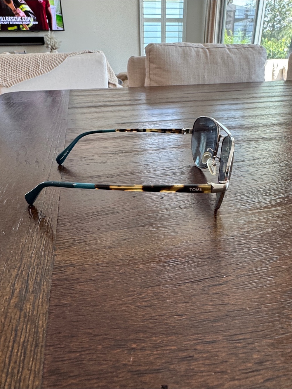 Toms Silver Aviator Sunglasses with Gray Gradient Lenses - Picture 3 of 5